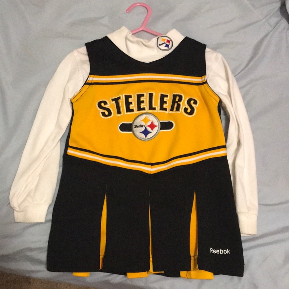 Steelers cheer outfit.